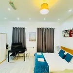 Stunning One Bedroom Flat In A Good Location